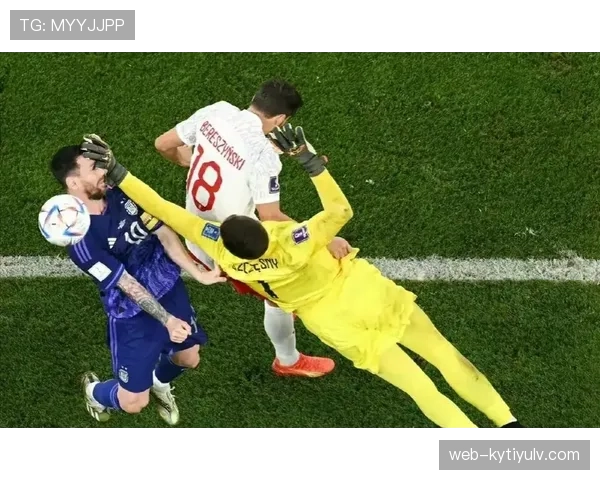 点球重罚规则解读：哪些情况会触发重新判罚？